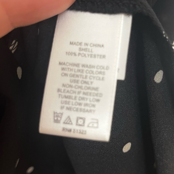 CeCe Top Small Womens Black White Polka Dot Flutter Sleeve Blouse - Picture 5 of 7